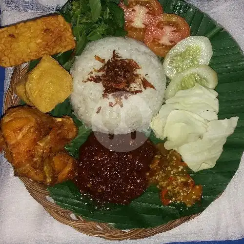 Gambar Makanan Pecel Lele Cak Nur, Bintaro 9