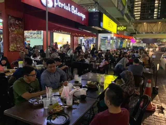 Restoran Periuk Belanga