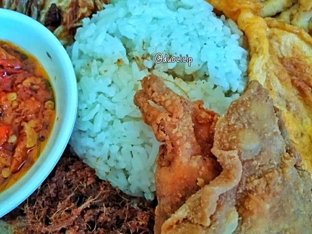 Gambar Makanan Nasi Kulit Mak Judes 14