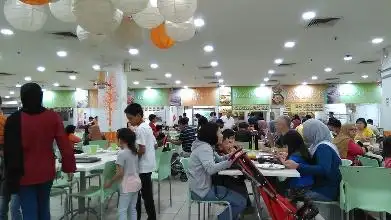EAT PLACE GIANT