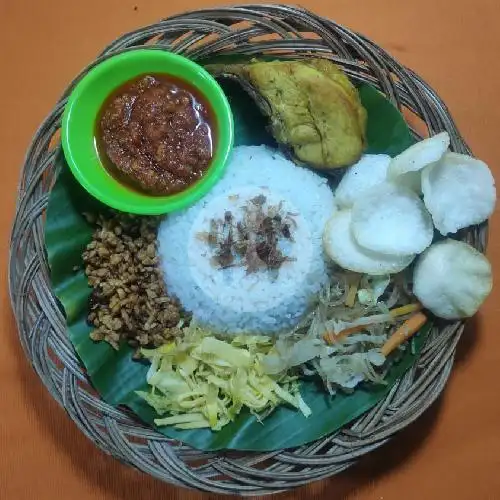 Gambar Makanan Warung Soto & Nasi Uduk Ye-Ye, Wonoselo 5