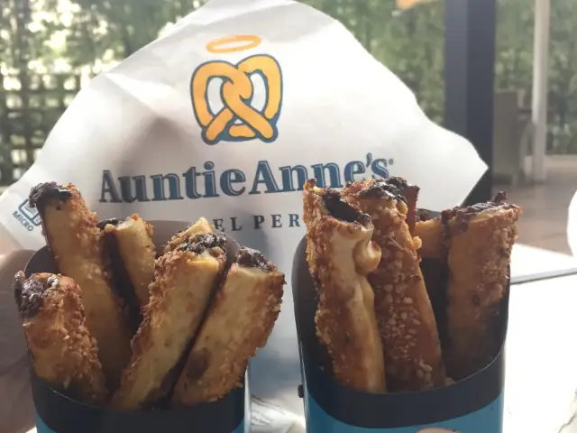 Gambar Makanan Auntie Anne's 7