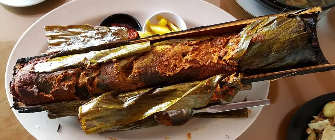 Gambar Makanan Ikan Bakar Dalam Bambu "Karimata" 3