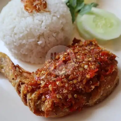 Gambar Makanan Ayam Sambal Om Teguh, Cimanggis 2