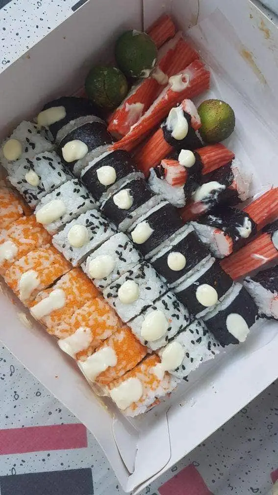 Kanzen Sushi Roll Food Photo 18