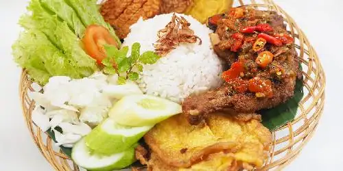 Nasi Goreng Dan Ayam Bakar Pak Udin