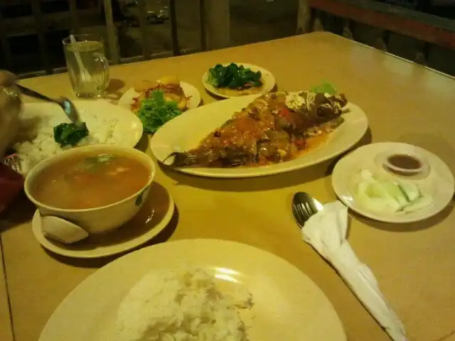 RESTORAN MAKANAN LAUT SEAFOOD ANIS WANIS JLN KEBUN Food Photo 12