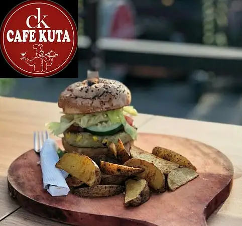 Gambar Makanan Cafe Kuta 9