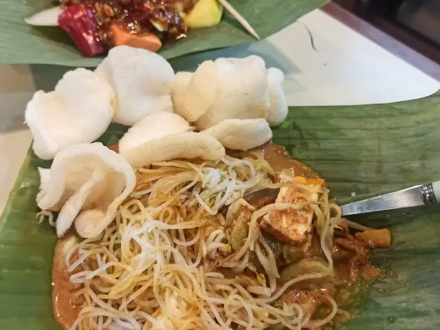 Gambar Makanan Rujak Kolam Medan 3