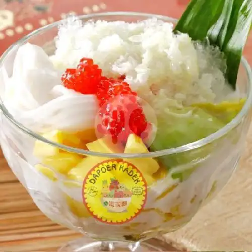 Gambar Makanan Dapoer Kadek (Salad Buah, Roti Goreng, Es Teler), Nanggalo 2