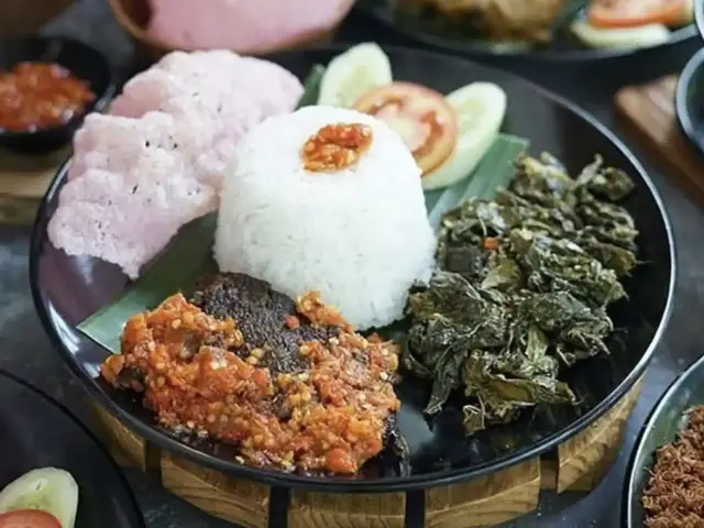 Gambar Makanan Ayam Bahagia 8