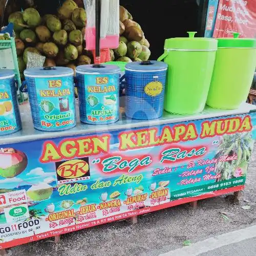 Gambar Makanan Es Kelapa Muda Boga Rasa, Tebet 9