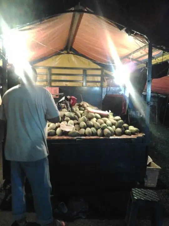 Pasar Malam Taman Kempas