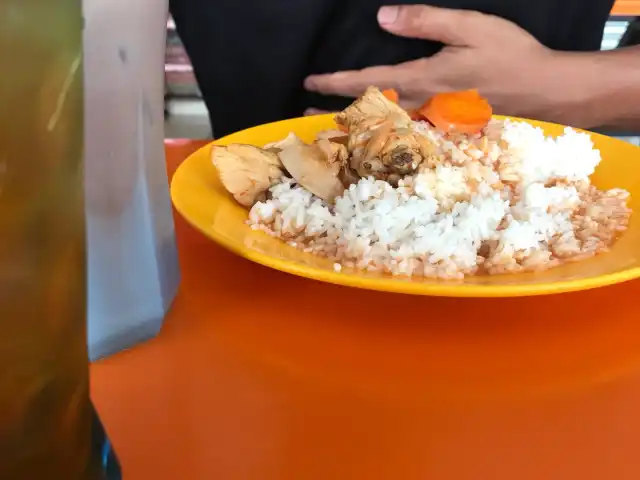 Medan Selera Jalan Tun Ali Food Photo 12
