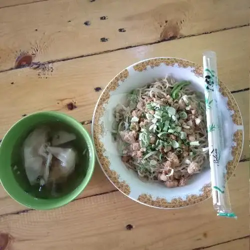 Gambar Makanan Mie Ayam Kangkung Mardiyuana Lama, Ahmad Yani 7