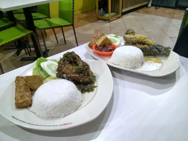 Gambar Makanan Pecel Lele Lela 2