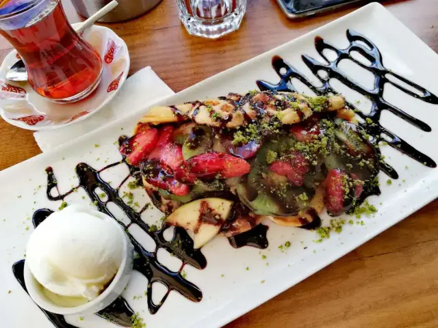 Cafe Crown'nin yemek ve ambiyans fotoğrafları 35