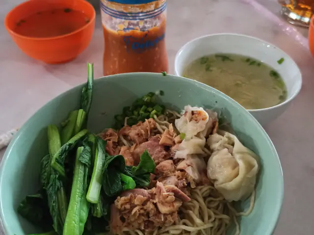 Gambar Makanan Bakmi PIK 1