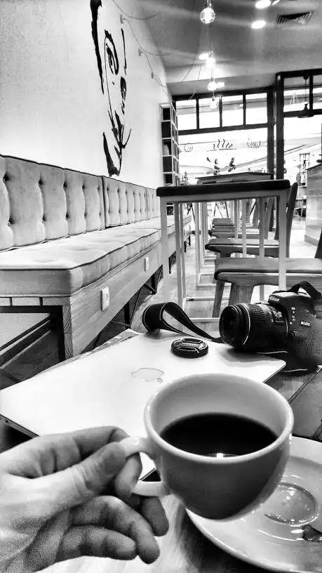 Urban Grind Coffee & More'nin yemek ve ambiyans fotoğrafları 62