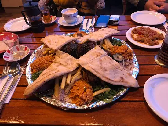 İnci bazaar al nakhla'nin yemek ve ambiyans fotoğrafları 1