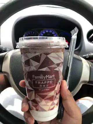 Family Mart Sekinchan