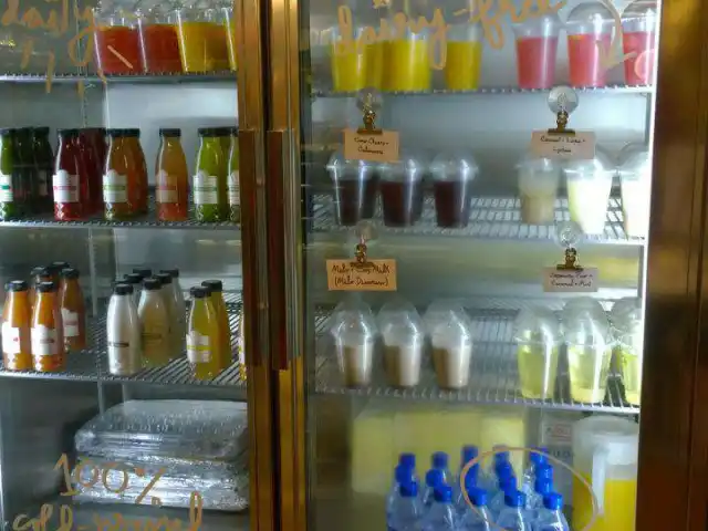 Spruce Cold Pressed Juices Food Photo 12