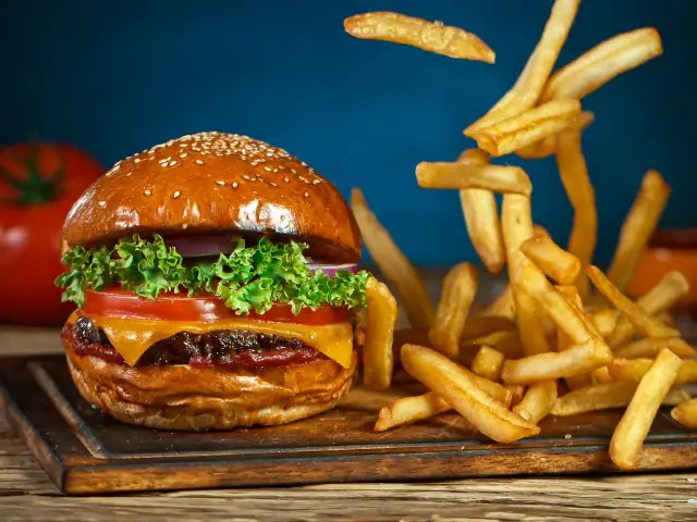 Twins Burger'nin yemek ve ambiyans fotoğrafları 1