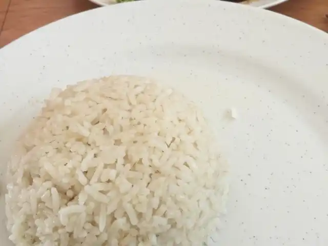 Nasi Ayam Hainan & Asam Pedas Melaka Food Photo 1