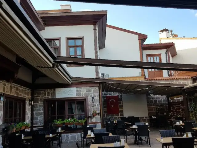 Hanzade Cafe & Bistro'nin yemek ve ambiyans fotoğrafları 5