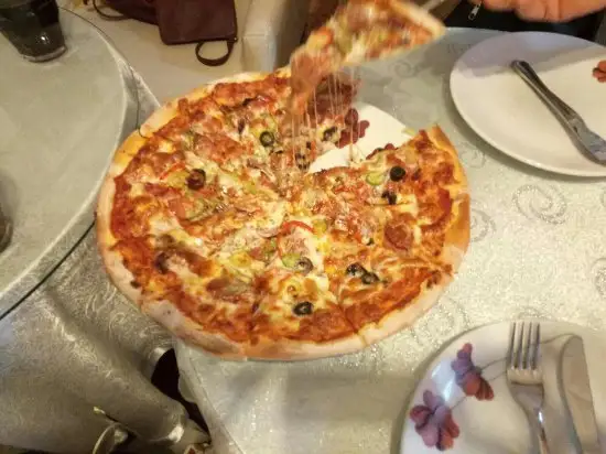 Ozi Pizza and Pasta'nin yemek ve ambiyans fotoğrafları 48