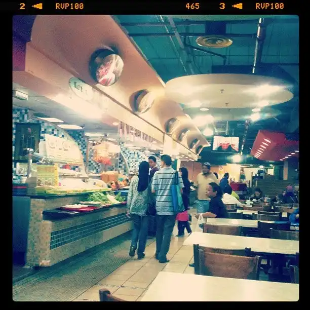 Medan Selera (Food Court)