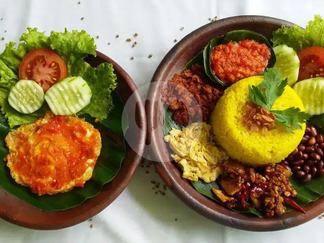 Gambar Makanan Nasi Kuning Babe Somad, Sukun 4