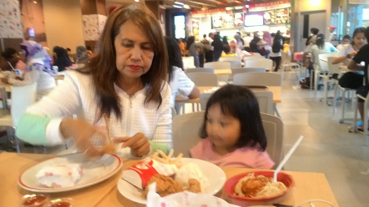 KFC Saga Mall Abepura
