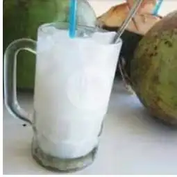 Gambar Makanan Es Kelapa Muda Qilla, Uluwatu 2