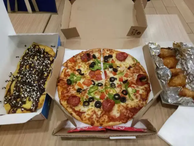 Gambar Makanan Domino's Pizza 11