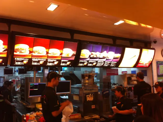 Gambar Makanan McDonald's 9
