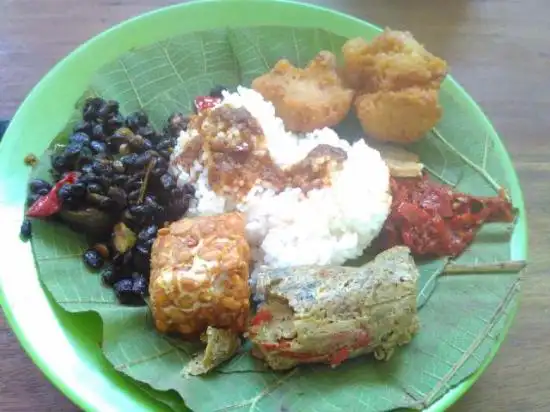 Gambar Makanan Nasi Jamblang Ibu Nur 16