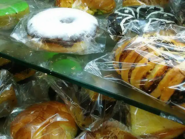 Gambar Makanan Polan Bakery 5