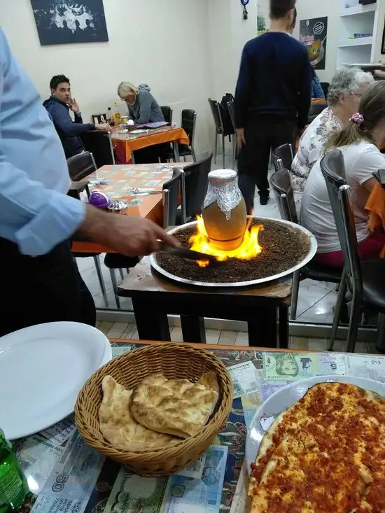 Mevlana Kebap Salonu'nin yemek ve ambiyans fotoğrafları 31