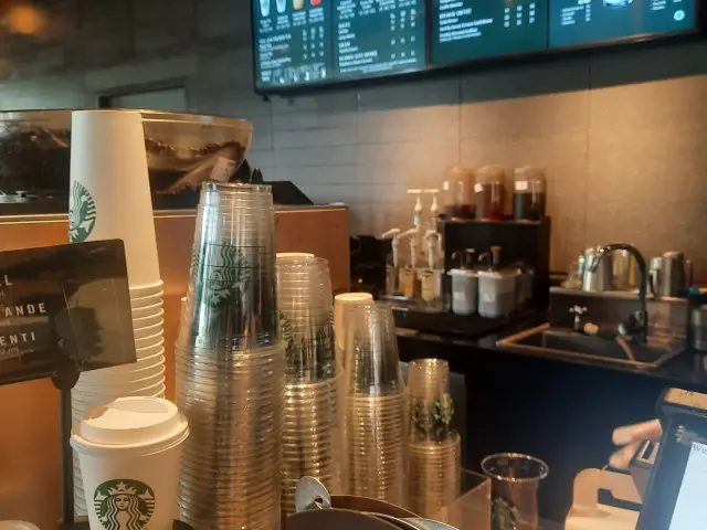 Gambar Makanan Starbucks Coffee 3