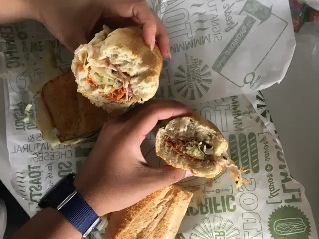 Gambar Makanan Quiznos 16