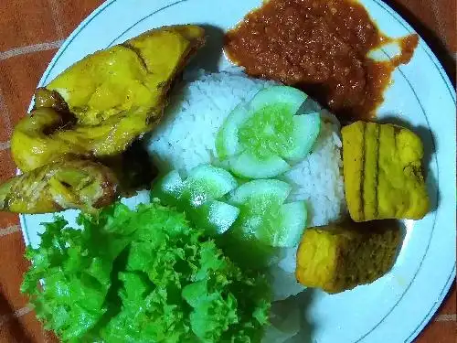 NASI GORENG PECEL LELE LAKA LAKA 