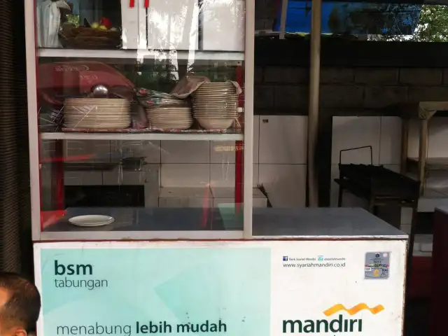 Gambar Makanan Nasi Uduk dan Sop Buntut 2