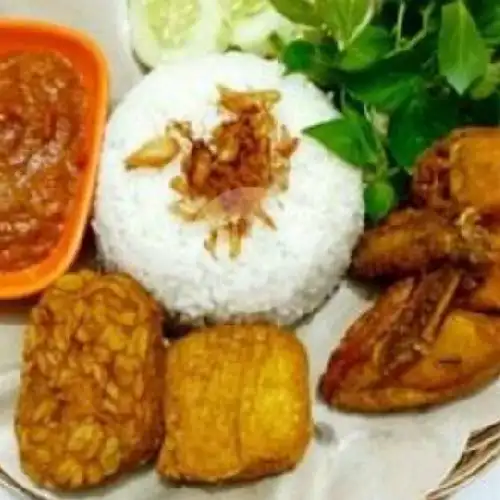 Gambar Makanan Ayam Penyet dan Nasi Goreng Dealova, Gajahmungkur 3