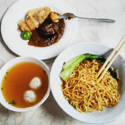 Kedai Mie Dago