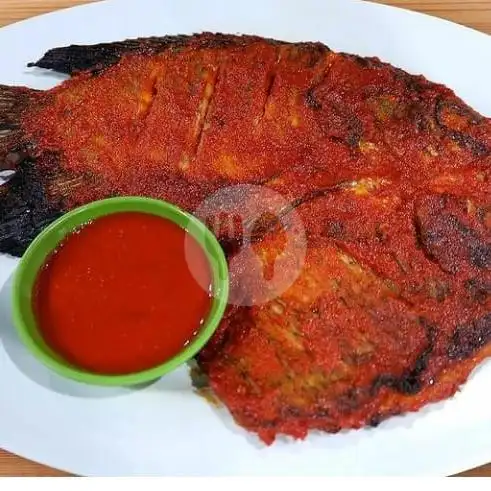 Gambar Makanan Ikan bakar Bu Tres d.h Ikan Bakar Pak Tris, Cokroaminoto 4