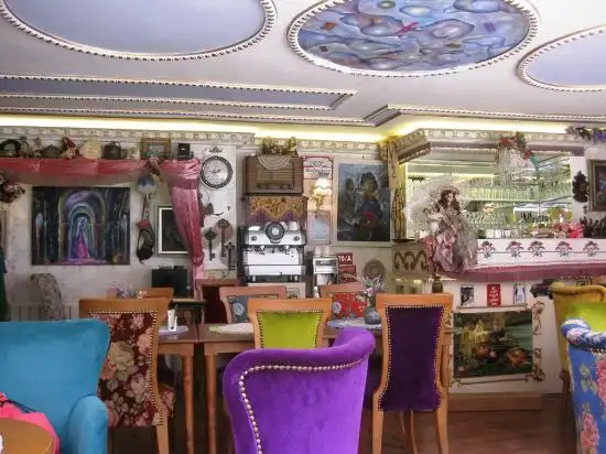 Romantic Cafe'nin yemek ve ambiyans fotoğrafları 18