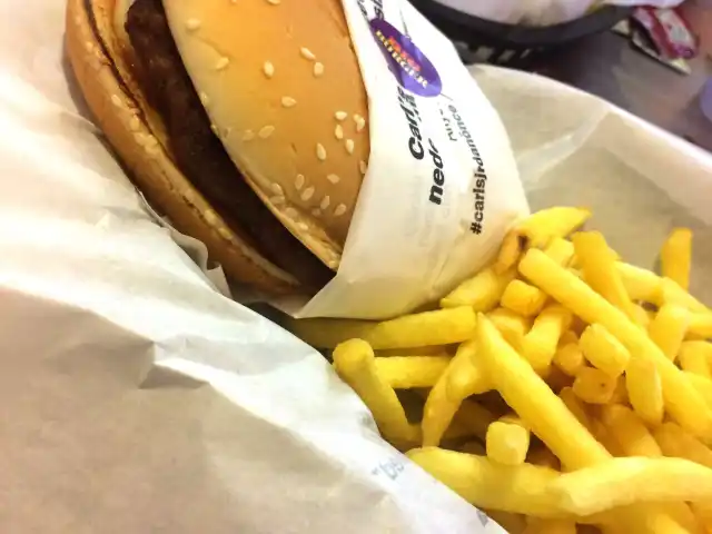 Carl's Jr.'nin yemek ve ambiyans fotoğrafları 55