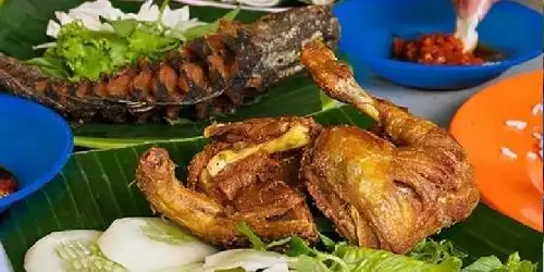 Pecel Lele & Ayam Goreng Soto Lamongan, Sholeh Iskandar