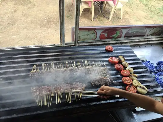 Efsane Necati Baba Çöp Şiş'nin yemek ve ambiyans fotoğrafları 5